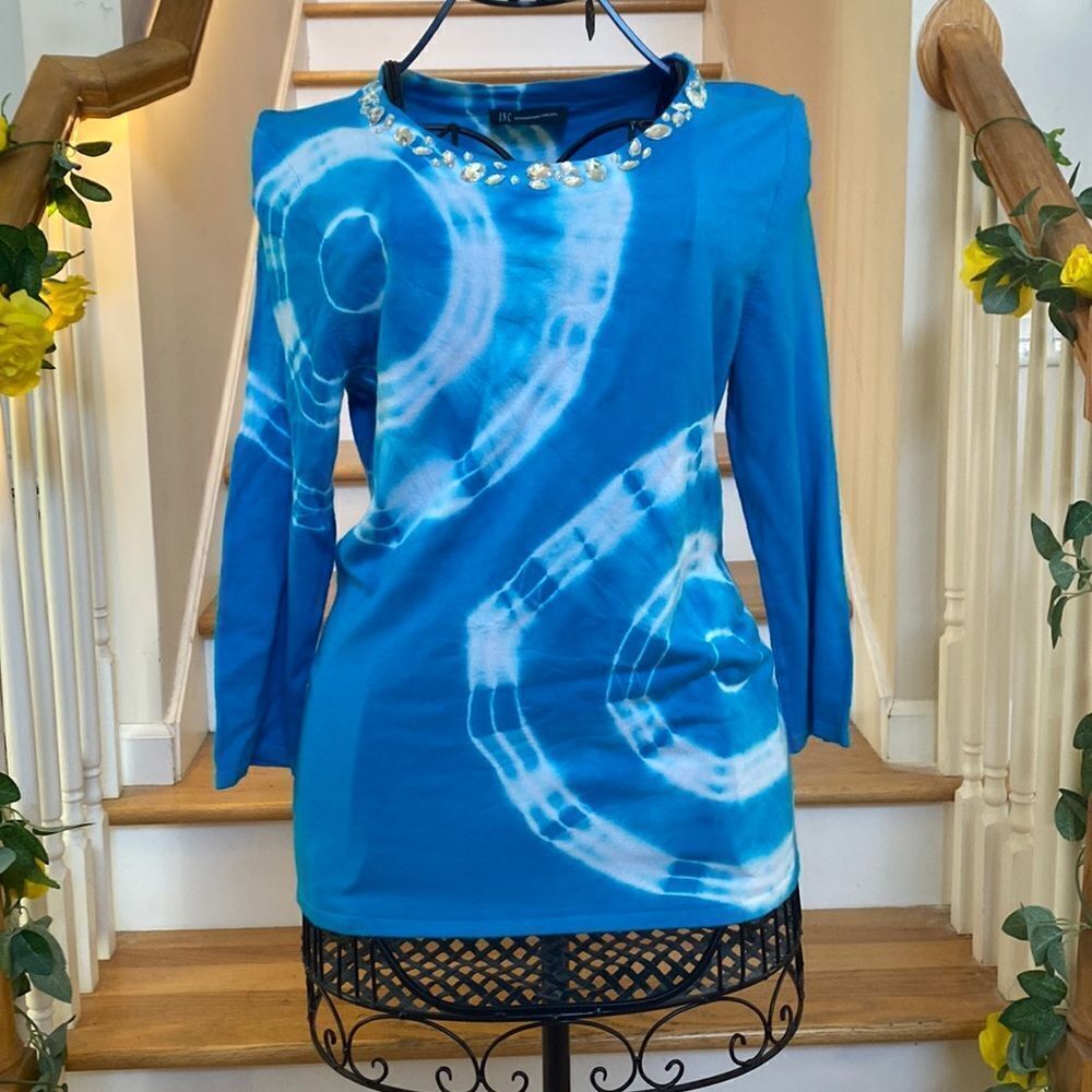 ✨INC International Concepts Blue & White Tie Dye Diamond Gems Top 3/4 Sleeve 💎